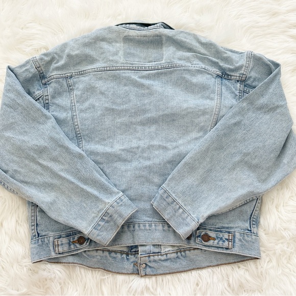 Vintage Men’s Levi's Light Blue Denim Jacket medium - Picture 3 of 3